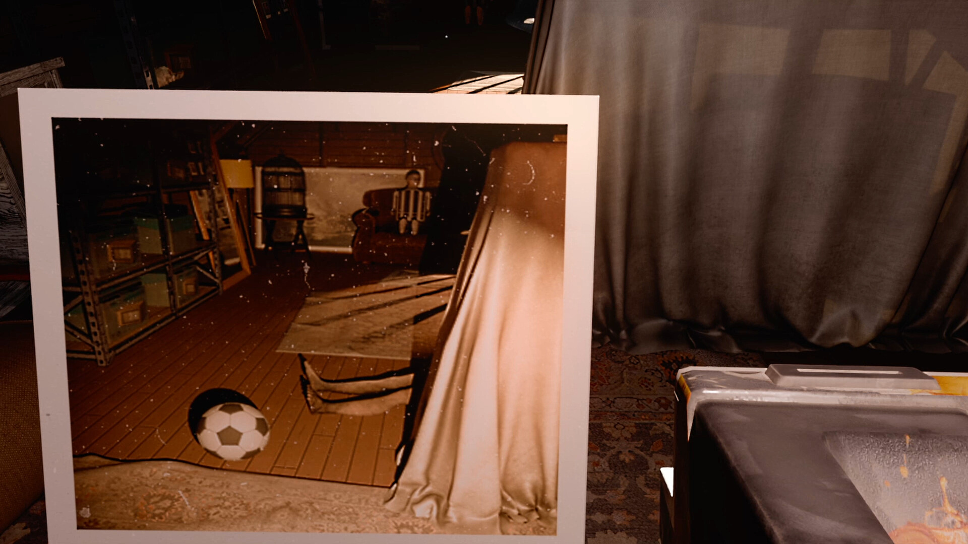 十八层阁楼 (The 18th Attic - Paranormal Anomaly Hunting Game)