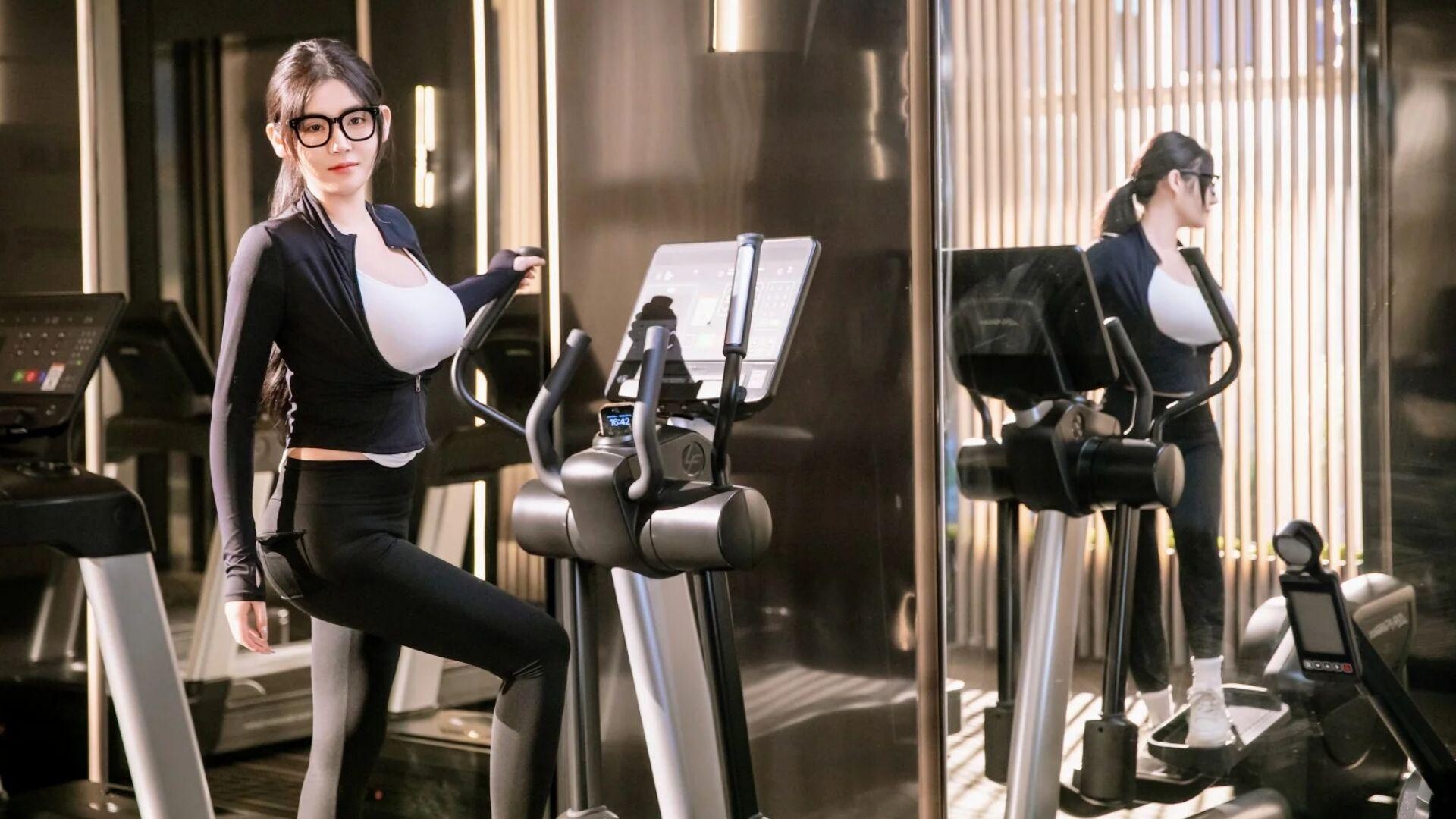 《这个ceo我当定了!》绿色版|百度云迅雷下载插图2-小白游戏网 《这个ceo我当定了!》绿色版|百度云迅雷下载插图2-小白游戏网