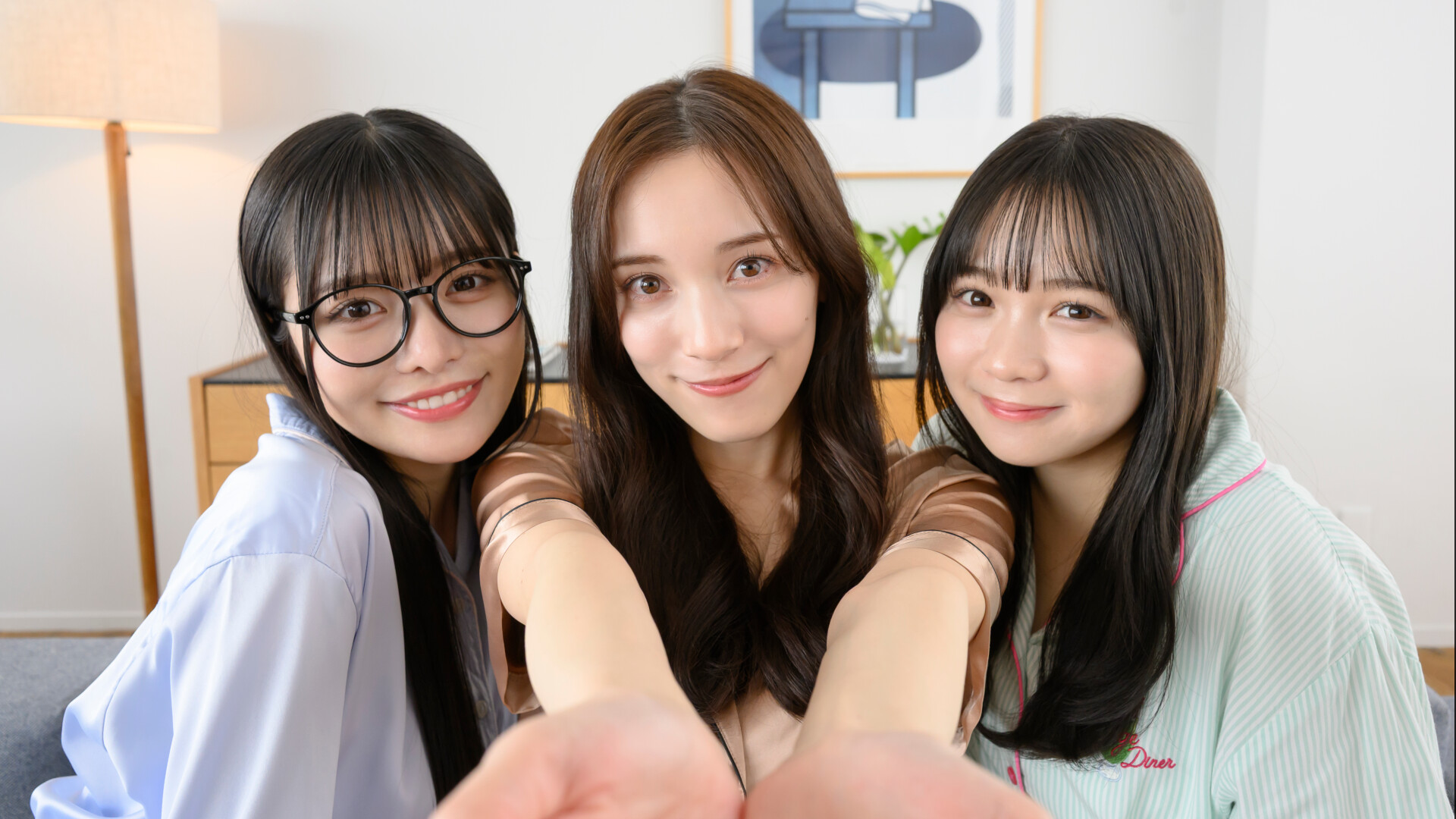 HamKoi 转生为仓鼠的我与三姐妹的甜蜜生活|Build.22863007|官方中文|容量22.25G